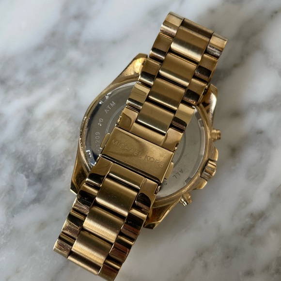 Michael Kors Gold Watch - Picture 4 of 5